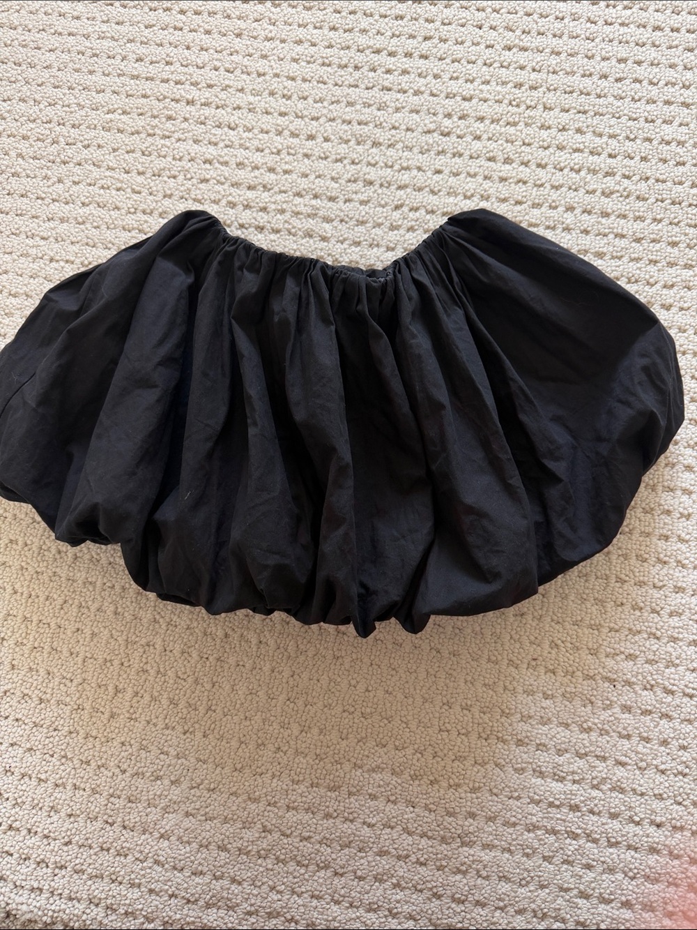 Super cute black poof mini skirt